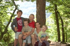 Julie Airbnb guest profile