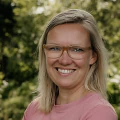 Rianne Airbnb guest profile